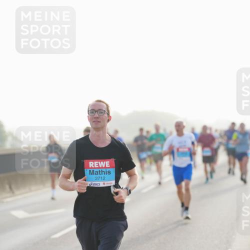03.10.2026 - Köhlbrandbrückenlauf LAZAROV Photography http://msf.ph/oto/10697871 03.10.2026 09:17:29 Position 3 2712 meine-sportfotos.de