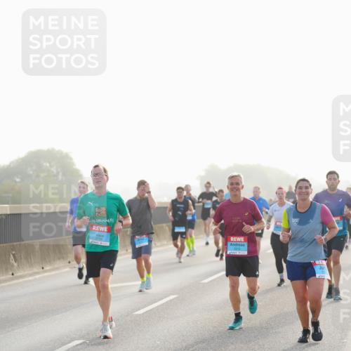 03.10.2026 - Köhlbrandbrückenlauf LAZAROV Photography http://msf.ph/oto/10697902 03.10.2026 09:17:34 Position 3 3799, 42, 395, 2212 meine-sportfotos.de
