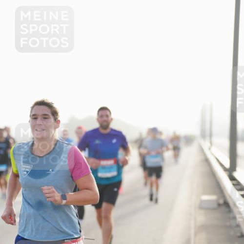03.10.2026 - Köhlbrandbrückenlauf LAZAROV Photography http://msf.ph/oto/10697928 03.10.2026 09:17:36 Position 3 1715 meine-sportfotos.de