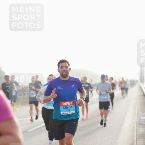 03.10.2026 - Köhlbrandbrückenlauf LAZAROV Photography http://msf.ph/oto/10697931 03.10.2026 09:17:37 Position 3 2718 meine-sportfotos.de
