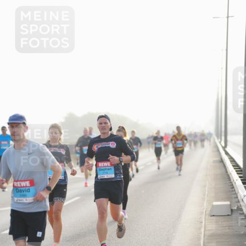 03.10.2026 - Köhlbrandbrückenlauf LAZAROV Photography http://msf.ph/oto/10697949 03.10.2026 09:17:39 Position 3 2486, 1776 meine-sportfotos.de