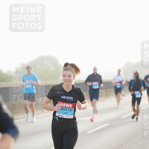 03.10.2026 - Köhlbrandbrückenlauf LAZAROV Photography http://msf.ph/oto/10697971 03.10.2026 09:17:42 Position 3 1420 meine-sportfotos.de