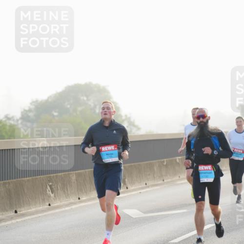 03.10.2026 - Köhlbrandbrückenlauf LAZAROV Photography http://msf.ph/oto/10697980 03.10.2026 09:17:44 Position 3 3765, 1730 meine-sportfotos.de