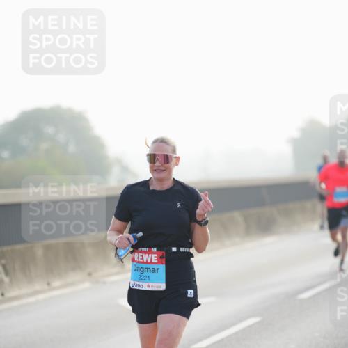 03.10.2026 - Köhlbrandbrückenlauf LAZAROV Photography http://msf.ph/oto/10698063 03.10.2026 09:17:55 Position 3 2221, 90 meine-sportfotos.de