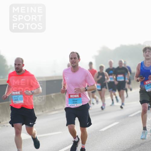03.10.2026 - Köhlbrandbrückenlauf LAZAROV Photography http://msf.ph/oto/10698072 03.10.2026 09:17:59 Position 3 3856, 3786, 19 meine-sportfotos.de