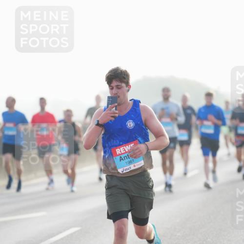 03.10.2026 - Köhlbrandbrückenlauf LAZAROV Photography http://msf.ph/oto/10698092 03.10.2026 09:18:00 Position 3 1961 meine-sportfotos.de