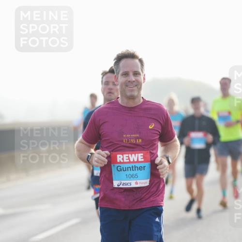 03.10.2026 - Köhlbrandbrückenlauf LAZAROV Photography http://msf.ph/oto/10698141 03.10.2026 09:18:07 Position 3 42, 195, 1065 meine-sportfotos.de