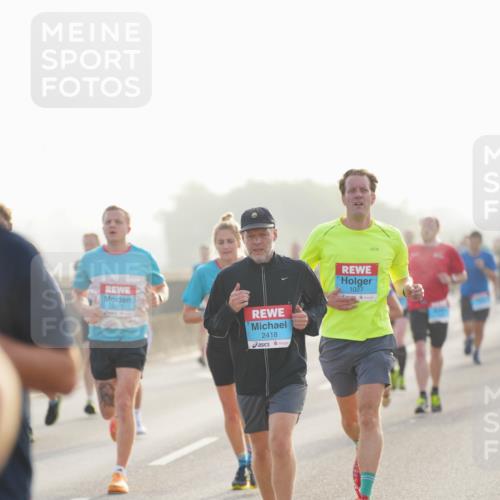 03.10.2026 - Köhlbrandbrückenlauf LAZAROV Photography http://msf.ph/oto/10698145 03.10.2026 09:18:08 Position 3 1797, 2418, 1027 meine-sportfotos.de