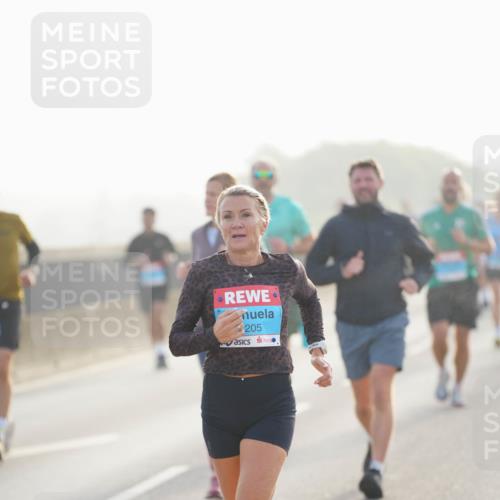 03.10.2026 - Köhlbrandbrückenlauf LAZAROV Photography http://msf.ph/oto/10698243 03.10.2026 09:18:19 Position 3 205 meine-sportfotos.de