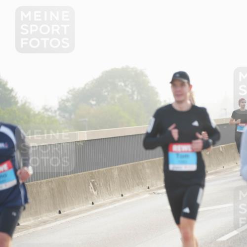 03.10.2026 - Köhlbrandbrückenlauf LAZAROV Photography http://msf.ph/oto/10698301 03.10.2026 09:18:26 Position 3  meine-sportfotos.de