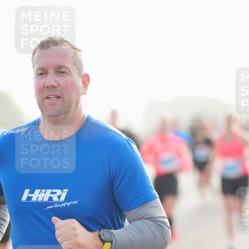 03.10.2026 - Köhlbrandbrückenlauf LAZAROV Photography http://msf.ph/oto/10698396 03.10.2026 09:18:37 Position 3 10, 41, 1674 meine-sportfotos.de