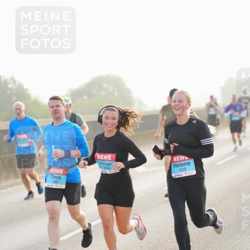 03.10.2026 - Köhlbrandbrückenlauf LAZAROV Photography http://msf.ph/oto/10698436 03.10.2026 09:18:42 Position 3 1089, 3814, 1928 meine-sportfotos.de