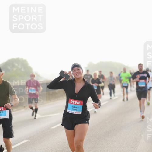 03.10.2026 - Köhlbrandbrückenlauf LAZAROV Photography http://msf.ph/oto/10698448 03.10.2026 09:18:43 Position 3 58, 3806 meine-sportfotos.de