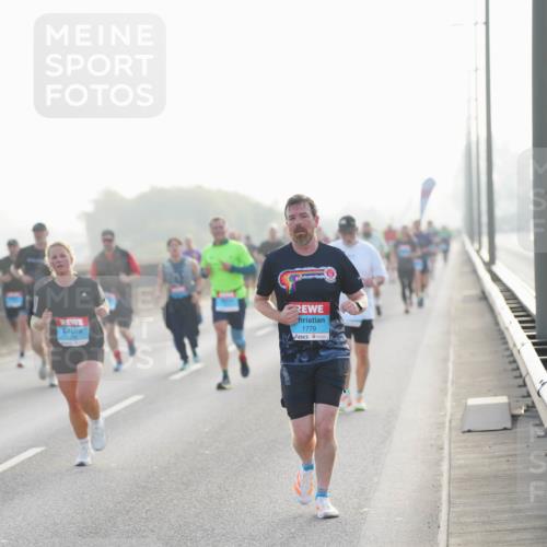 03.10.2026 - Köhlbrandbrückenlauf LAZAROV Photography http://msf.ph/oto/10698455 03.10.2026 09:18:45 Position 3 1779 meine-sportfotos.de