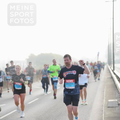 03.10.2026 - Köhlbrandbrückenlauf LAZAROV Photography http://msf.ph/oto/10698458 03.10.2026 09:18:45 Position 3 1779 meine-sportfotos.de