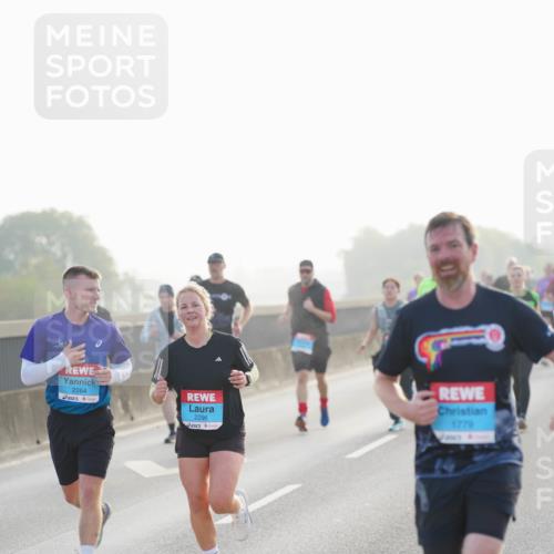 03.10.2026 - Köhlbrandbrückenlauf LAZAROV Photography http://msf.ph/oto/10698467 03.10.2026 09:18:46 Position 3 2264, 2296, 1779 meine-sportfotos.de