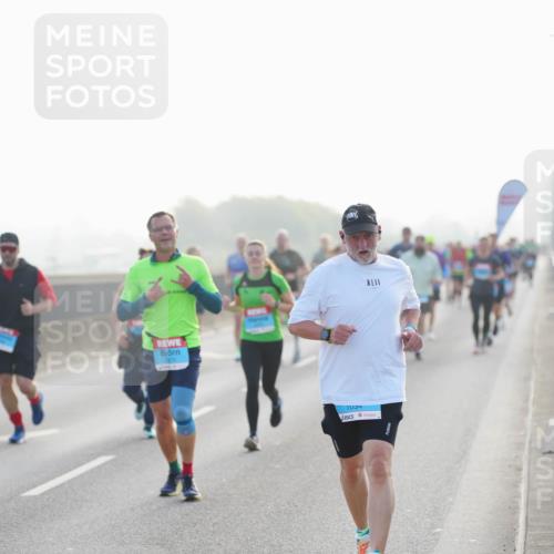03.10.2026 - Köhlbrandbrückenlauf LAZAROV Photography http://msf.ph/oto/10698481 03.10.2026 09:18:48 Position 3 211 meine-sportfotos.de