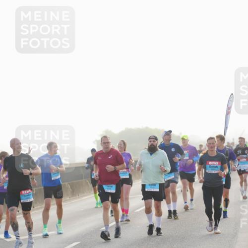 03.10.2026 - Köhlbrandbrückenlauf LAZAROV Photography http://msf.ph/oto/10698516 03.10.2026 09:18:53 Position 3 2452, 1987, 2318, 199 meine-sportfotos.de