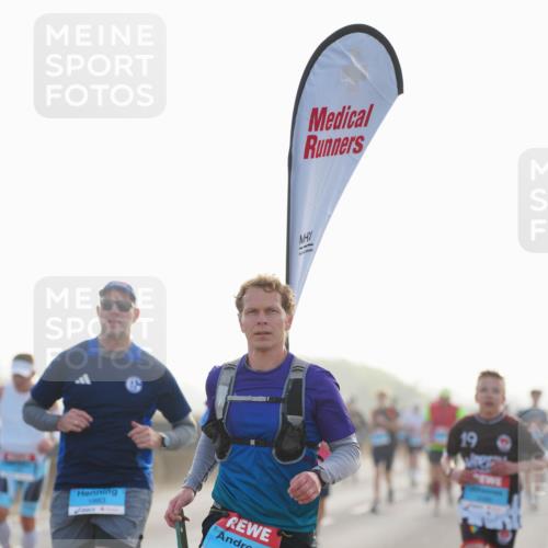 03.10.2026 - Köhlbrandbrückenlauf LAZAROV Photography http://msf.ph/oto/10698526 03.10.2026 09:18:58 Position 3 1883, 1448, 19 meine-sportfotos.de