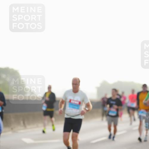 03.10.2026 - Köhlbrandbrückenlauf LAZAROV Photography http://msf.ph/oto/10698653 03.10.2026 09:19:12 Position 3  meine-sportfotos.de