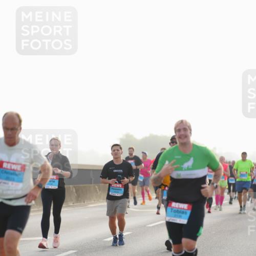 03.10.2026 - Köhlbrandbrückenlauf LAZAROV Photography http://msf.ph/oto/10698662 03.10.2026 09:19:14 Position 3 3130, 1419 meine-sportfotos.de