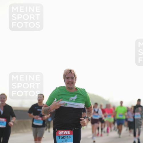 03.10.2026 - Köhlbrandbrückenlauf LAZAROV Photography http://msf.ph/oto/10698673 03.10.2026 09:19:14 Position 3 2136 meine-sportfotos.de