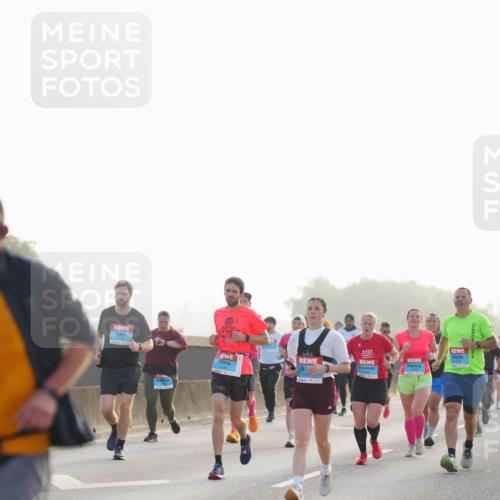03.10.2026 - Köhlbrandbrückenlauf LAZAROV Photography http://msf.ph/oto/10698696 03.10.2026 09:19:18 Position 3 9 meine-sportfotos.de