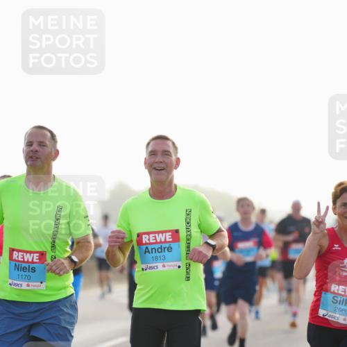 03.10.2026 - Köhlbrandbrückenlauf LAZAROV Photography http://msf.ph/oto/10698751 03.10.2026 09:19:22 Position 3 1170, 1813, 2080 meine-sportfotos.de
