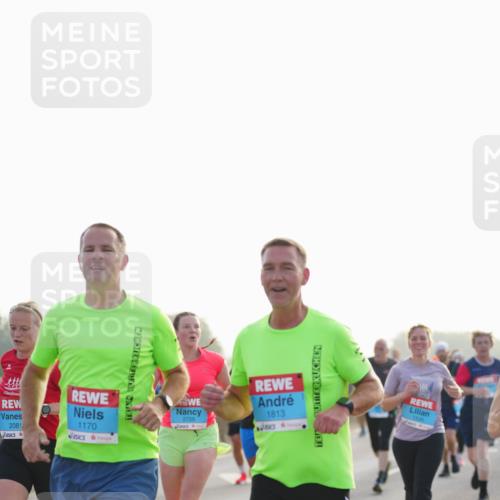 03.10.2026 - Köhlbrandbrückenlauf LAZAROV Photography http://msf.ph/oto/10698756 03.10.2026 09:19:24 Position 3 2081, 1170, 2759, 1813, 1534 meine-sportfotos.de