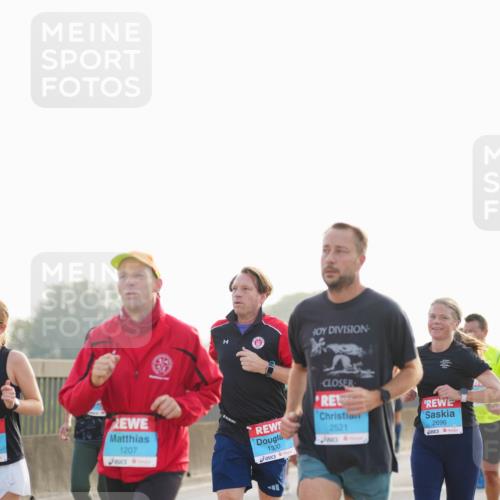 03.10.2026 - Köhlbrandbrückenlauf LAZAROV Photography http://msf.ph/oto/10698818 03.10.2026 09:19:33 Position 3 1207, 2521, 1330, 2696 meine-sportfotos.de