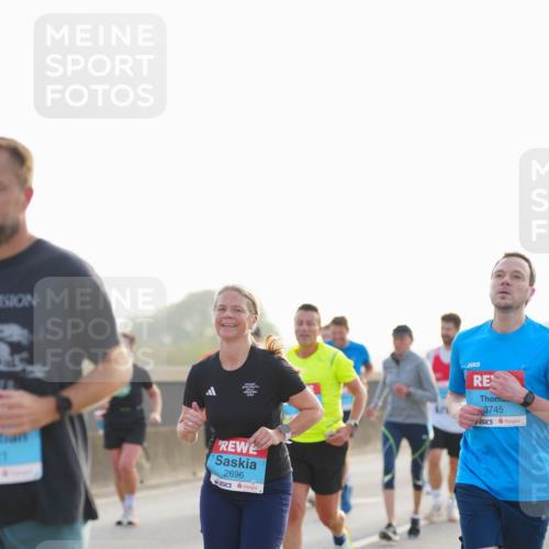 03.10.2026 - Köhlbrandbrückenlauf LAZAROV Photography http://msf.ph/oto/10698827 03.10.2026 09:19:33 Position 3 21, 2696, 3745 meine-sportfotos.de