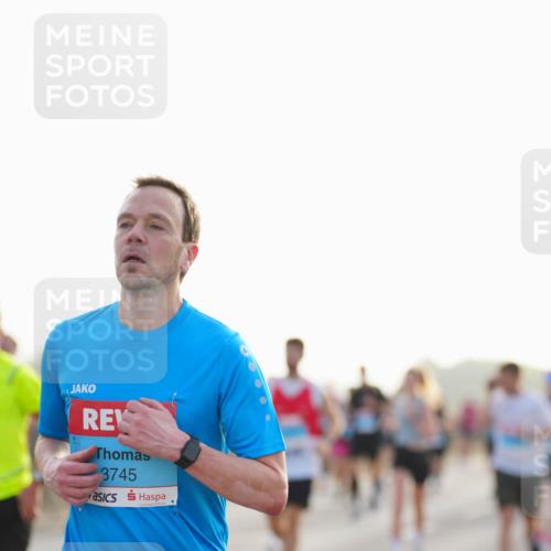 03.10.2026 - Köhlbrandbrückenlauf LAZAROV Photography http://msf.ph/oto/10698844 03.10.2026 09:19:35 Position 3 3745 meine-sportfotos.de