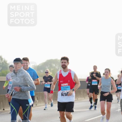 03.10.2026 - Köhlbrandbrückenlauf LAZAROV Photography http://msf.ph/oto/10698857 03.10.2026 09:19:36 Position 3 3820 meine-sportfotos.de