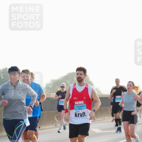 03.10.2026 - Köhlbrandbrückenlauf LAZAROV Photography http://msf.ph/oto/10698862 03.10.2026 09:19:36 Position 3 3820 meine-sportfotos.de