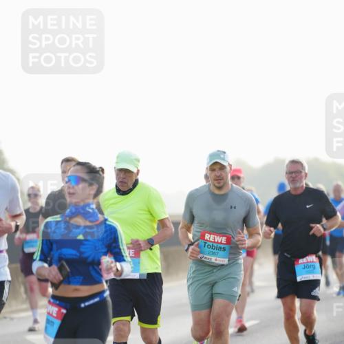 03.10.2026 - Köhlbrandbrückenlauf LAZAROV Photography http://msf.ph/oto/10698940 03.10.2026 09:19:46 Position 3 2357, 1025 meine-sportfotos.de