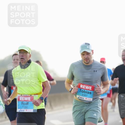 03.10.2026 - Köhlbrandbrückenlauf LAZAROV Photography http://msf.ph/oto/10698956 03.10.2026 09:19:48 Position 3 1350, 2357 meine-sportfotos.de