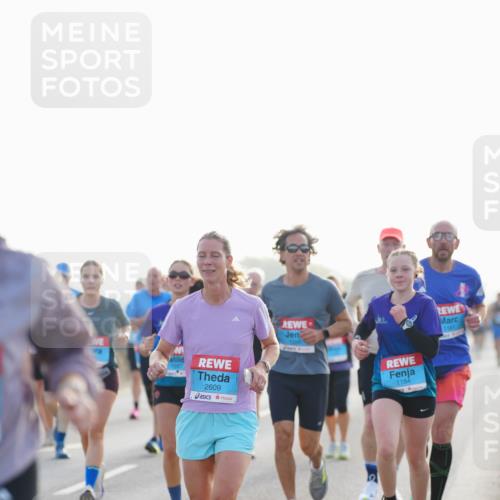 03.10.2026 - Köhlbrandbrückenlauf LAZAROV Photography http://msf.ph/oto/10698972 03.10.2026 09:19:50 Position 3 2609, 1184, 1181 meine-sportfotos.de