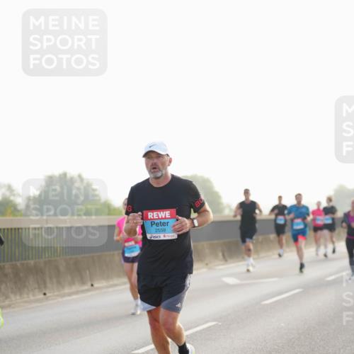 03.10.2026 - Köhlbrandbrückenlauf LAZAROV Photography http://msf.ph/oto/10699019 03.10.2026 09:19:57 Position 3 2559 meine-sportfotos.de