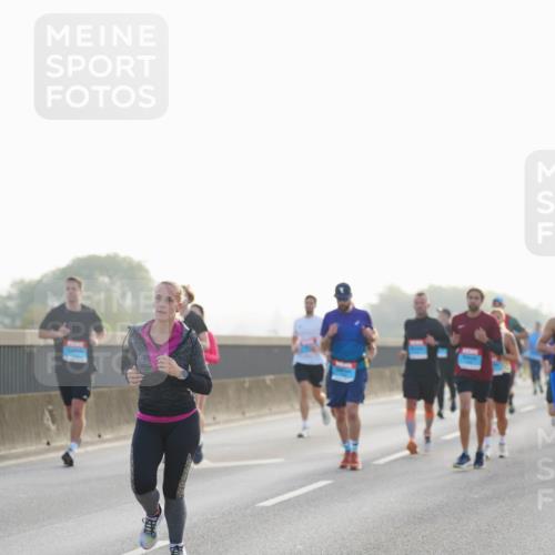 03.10.2026 - Köhlbrandbrückenlauf LAZAROV Photography http://msf.ph/oto/10699048 03.10.2026 09:20:01 Position 3  meine-sportfotos.de