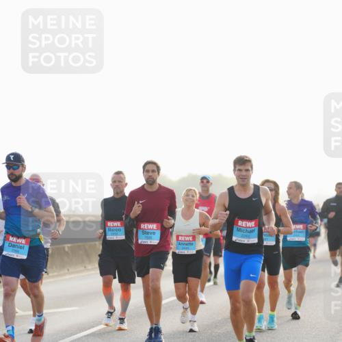 03.10.2026 - Köhlbrandbrückenlauf LAZAROV Photography http://msf.ph/oto/10699058 03.10.2026 09:20:03 Position 3 2566, 2510, 1535, 2445, 2265, 911 meine-sportfotos.de