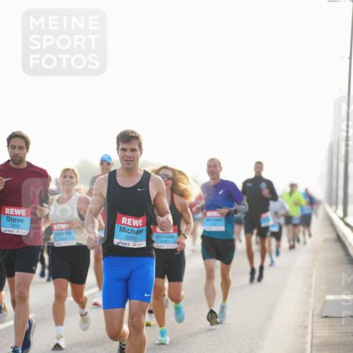 03.10.2026 - Köhlbrandbrückenlauf LAZAROV Photography http://msf.ph/oto/10699067 03.10.2026 09:20:04 Position 3 1535, 2445, 2265, 2491 meine-sportfotos.de