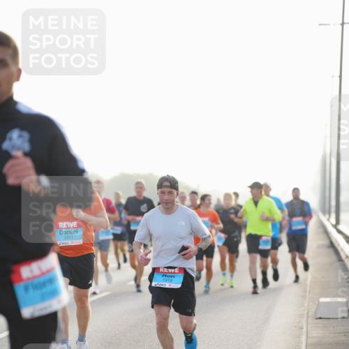 03.10.2026 - Köhlbrandbrückenlauf LAZAROV Photography http://msf.ph/oto/10699131 03.10.2026 09:20:10 Position 3 2511, 1319 meine-sportfotos.de