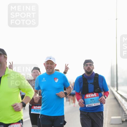 03.10.2026 - Köhlbrandbrückenlauf LAZAROV Photography http://msf.ph/oto/10699166 03.10.2026 09:20:16 Position 3 2471, 3757 meine-sportfotos.de