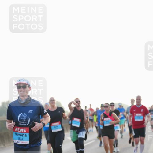 03.10.2026 - Köhlbrandbrückenlauf LAZAROV Photography http://msf.ph/oto/10699301 03.10.2026 09:20:32 Position 3 2534 meine-sportfotos.de
