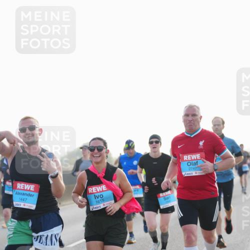 03.10.2026 - Köhlbrandbrückenlauf LAZAROV Photography http://msf.ph/oto/10699322 03.10.2026 09:20:34 Position 3 1447, 1615, 2747 meine-sportfotos.de
