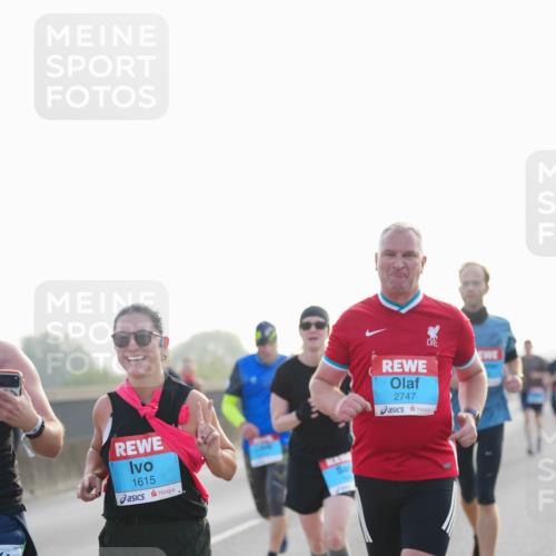 03.10.2026 - Köhlbrandbrückenlauf LAZAROV Photography http://msf.ph/oto/10699326 03.10.2026 09:20:34 Position 3 1615, 2747 meine-sportfotos.de