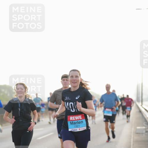 03.10.2026 - Köhlbrandbrückenlauf LAZAROV Photography http://msf.ph/oto/10699361 03.10.2026 09:20:39 Position 3 1921 meine-sportfotos.de