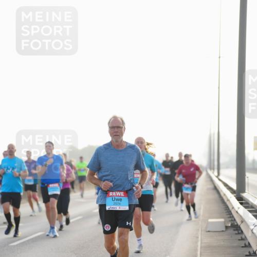 03.10.2026 - Köhlbrandbrückenlauf LAZAROV Photography http://msf.ph/oto/10699378 03.10.2026 09:20:41 Position 3 2574 meine-sportfotos.de