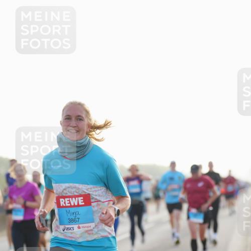 03.10.2026 - Köhlbrandbrückenlauf LAZAROV Photography http://msf.ph/oto/10699404 03.10.2026 09:20:44 Position 3 3867 meine-sportfotos.de