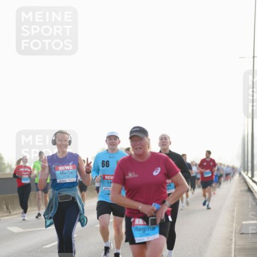 03.10.2026 - Köhlbrandbrückenlauf LAZAROV Photography http://msf.ph/oto/10699424 03.10.2026 09:20:46 Position 3 2736, 66, 151, 2754 meine-sportfotos.de